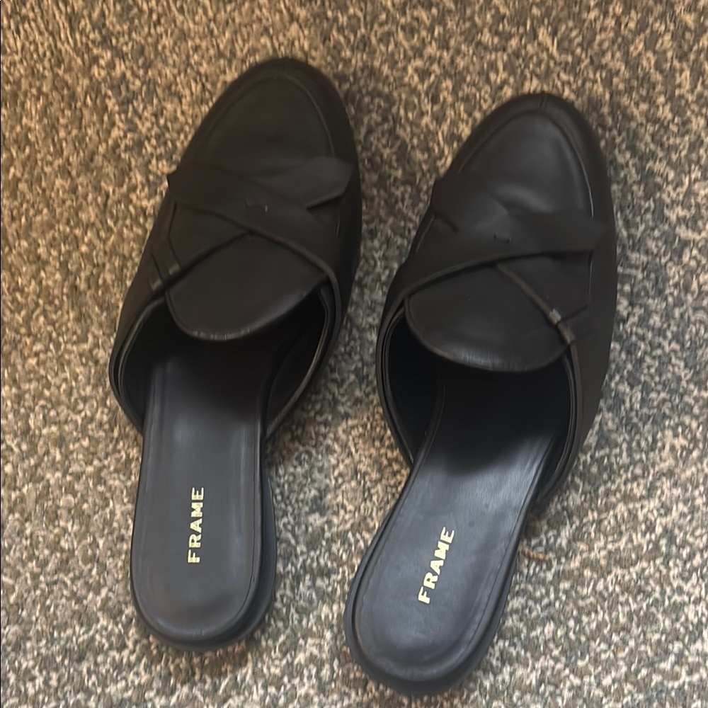 Frame Denim Black Mules Minimalist Slip-On Shoes